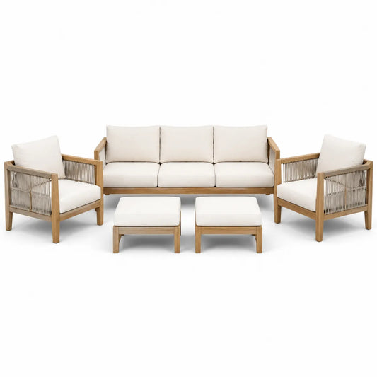 Zestaw mebli z drewna teakowego i beżowymi poduszkami